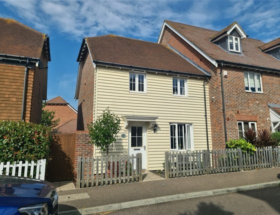 Holly Blue Drive, Iwade, Sittingbourne, Kent, ME9, 7119 - Quealy & Co