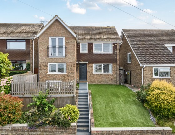 Admirals Walk, Minster on Sea, Sheerness, Kent, ME12, 7142 - Quealy & Co