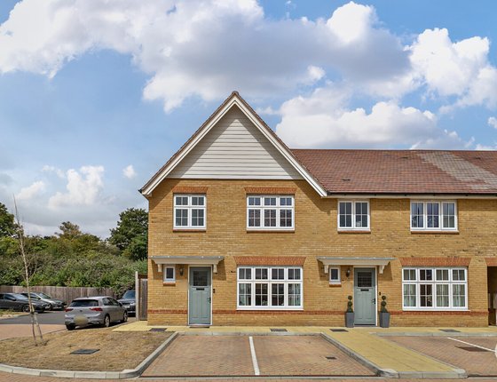 Villaret Close, Rochester, Kent, ME2, 7196 - Quealy & Co