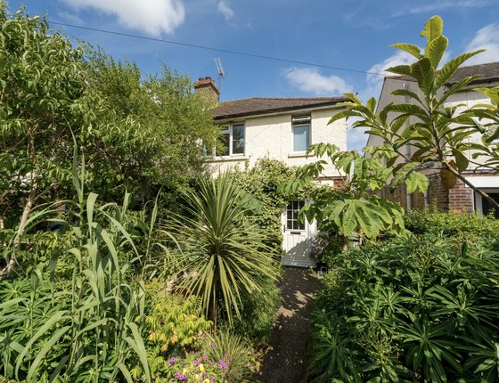 Ruins Barn Road, Tunstall, Sittingbourne, Kent, ME10, 7321 - Quealy & Co