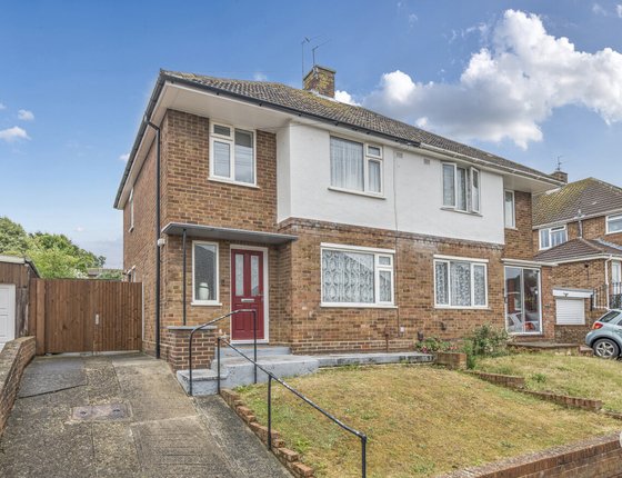 Gaze Hill Avenue, Sittingbourne, Kent, ME10, 7512 - Quealy & Co