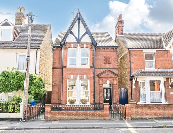 Park Road, Sittingbourne, Kent, ME10, 7856 - Quealy & Co