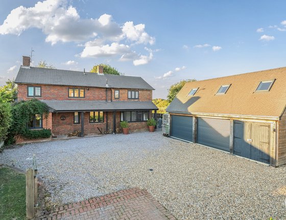 Hempstead Lane, Bapchild, Sittingbourne, Kent, ME9, 7878 - Quealy & Co