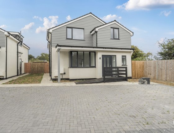 Warden Road, Eastchurch, Sheerness, Kent, ME12, 7901 - Quealy & Co