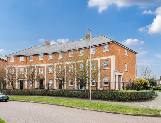 Beacon Avenue, Kings Hill, West Malling, Kent, ME19, 7921 - Quealy & Co