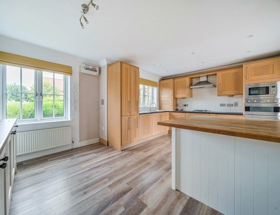 St. Pauls Court, Lynsted, Sittingbourne, Kent, ME9, 8085 - Quealy & Co