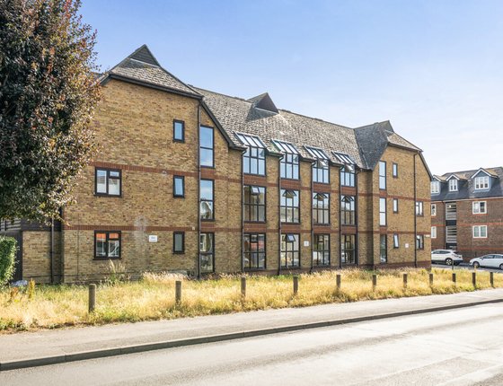 Canterbury Road, Sittingbourne, Kent, ME10, 8488 - Quealy & Co