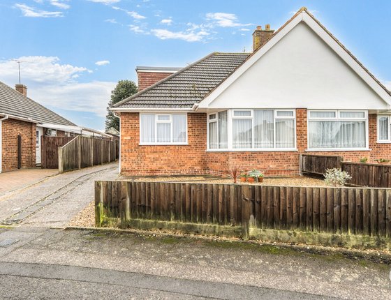 Downs Close, Sittingbourne, Kent, ME10, 8742 - Quealy & Co