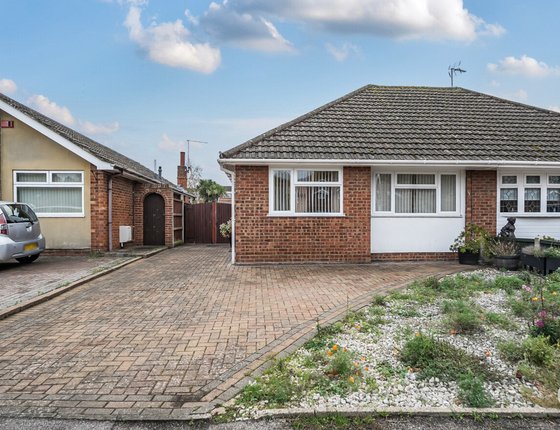 Minterne Avenue, Sittingbourne, Kent, ME10, 8844 - Quealy & Co
