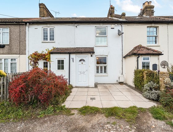 Breach Lane, Lower Halstow, Sittingbourne, Kent, ME9, 9018 - Quealy & Co