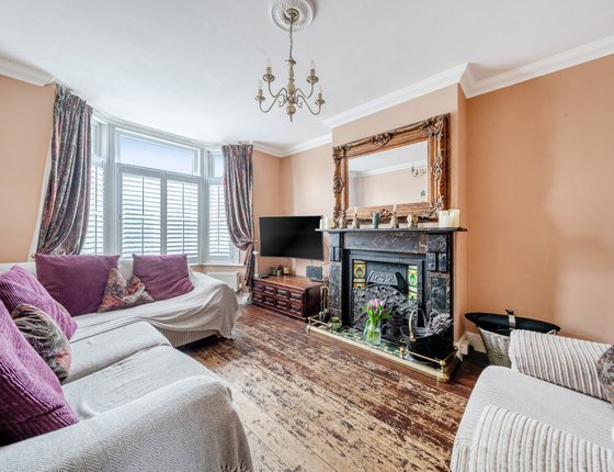 London Road, Teynham, Sittingbourne, Kent, ME9, 9030 - Quealy & Co