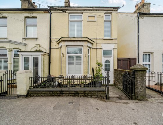 London Road, Teynham, Sittingbourne, Kent, ME9, 9030 - Quealy & Co