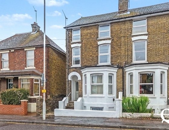 Park Road, Sittingbourne, Kent, ME10, 9163 - Quealy & Co