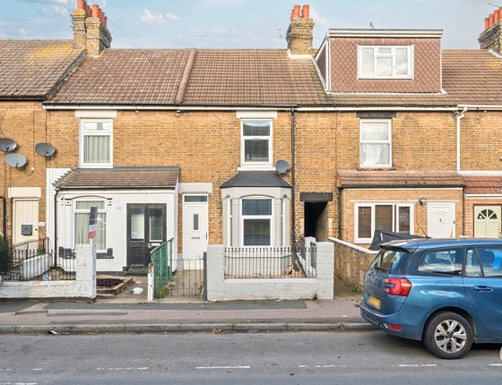 Tonge Road, Sittingbourne, Kent, ME10, 9187 - Quealy & Co