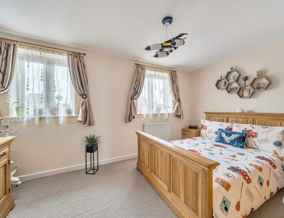 High Street, Milton Regis, Sittingbourne, Kent, ME10, 9309 - Quealy & Co