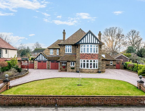 Gore Court Road, Sittingbourne, Kent, ME10, 9359 - Quealy & Co