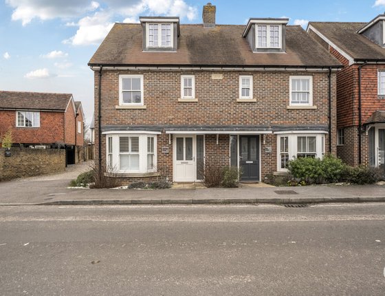 Chequers Hill, Doddington, Sittingbourne, Kent, ME9, 9433 - Quealy & Co