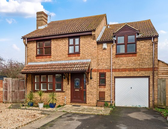 Beauvoir Drive, Kemsley, Sittingbourne, Kent, ME10, 9809 - Quealy & Co