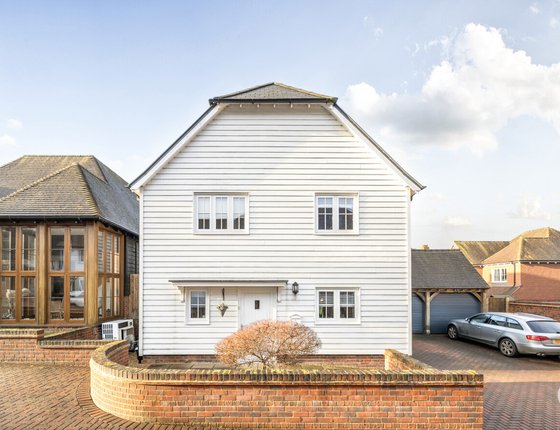 Woodgate Close, Borden, Sittingbourne, Kent, ME9, 9818 - Quealy & Co