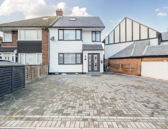 Eastcourt Lane, Gillingham, Kent, ME7, 9867 - Quealy & Co