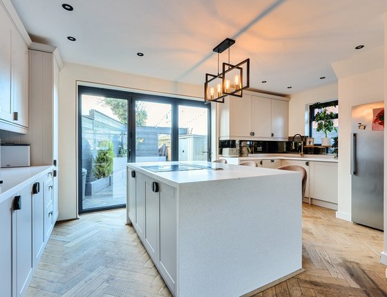 Eastcourt Lane, Gillingham, Kent, ME7, 9867 - Quealy & Co