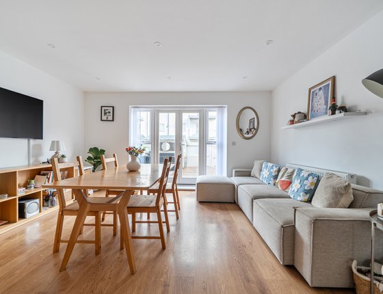 Westwood Drive, Canterbury, Kent, CT2, 9882 - Quealy & Co