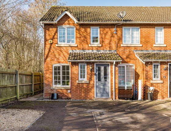 Emerald Crescent, Sittingbourne, Kent, ME10, 9895 - Quealy & Co