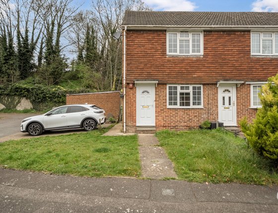 Cressey Court, Chatham, Kent, ME4, 9908 - Quealy & Co