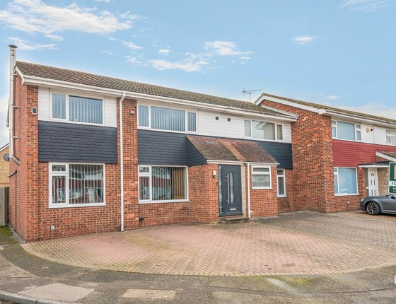 Gladstone Drive, Sittingbourne, Kent, ME10, 9986 - Quealy & Co