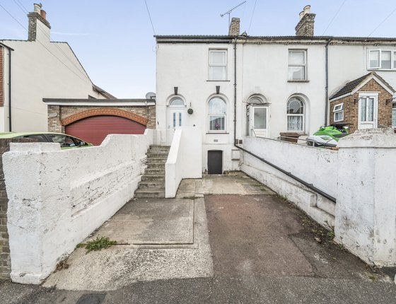 Gillingham Road, Gillingham, Kent, ME7, 9992 - Quealy & Co