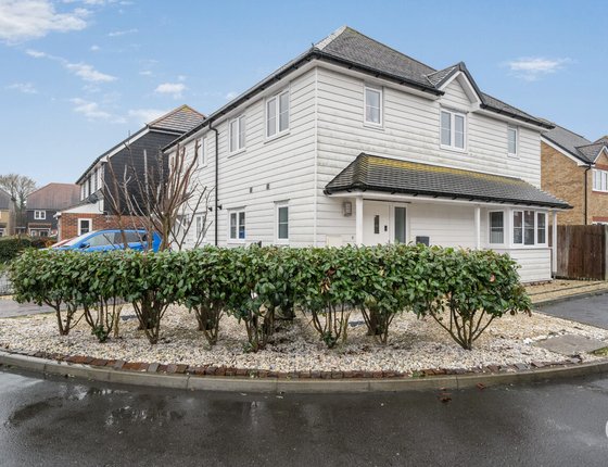 Debnam Grove, Sittingbourne, Kent, ME10, 9998 - Quealy & Co