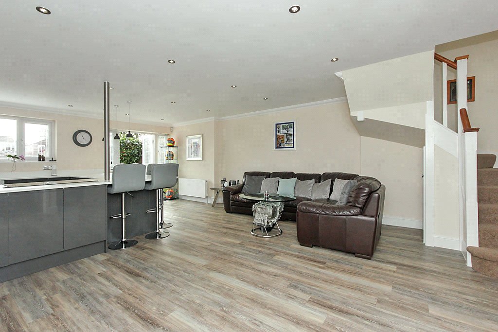 4 Bedroom house for sale in Sterling Road, Sittingbourne, ME10 Quealy