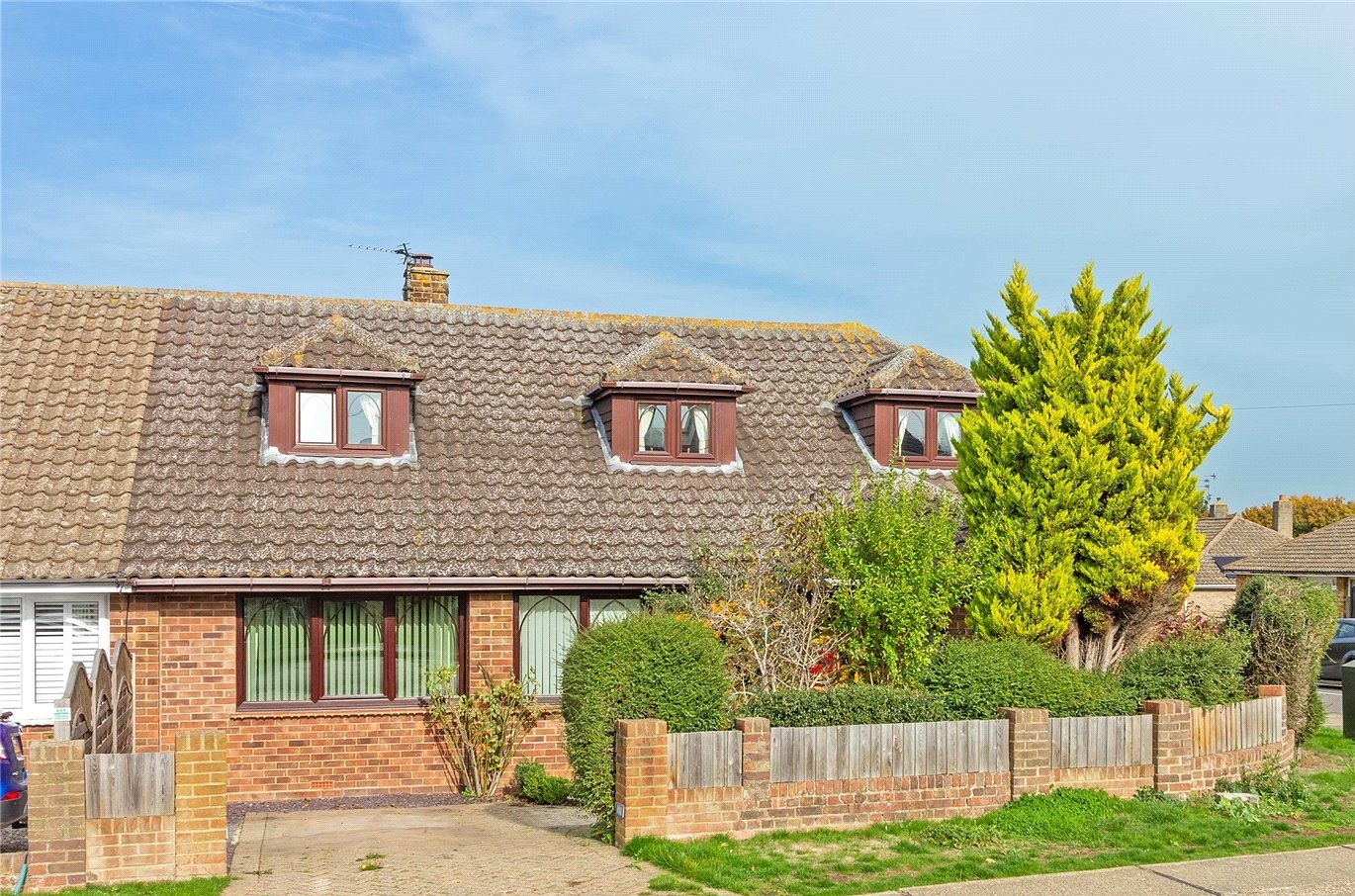 4 Bedroom for sale in Minterne Avenue, Sittingbourne, ME10 Quealy & Co